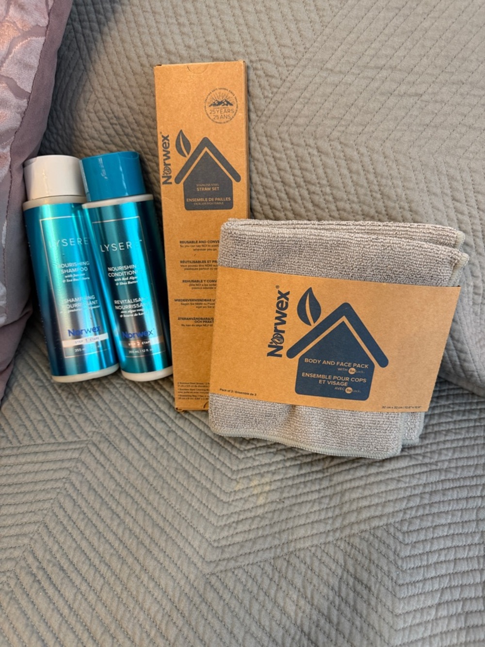 Norwex Body & Face Pack with Lysere shampoo and conditioner Bottles